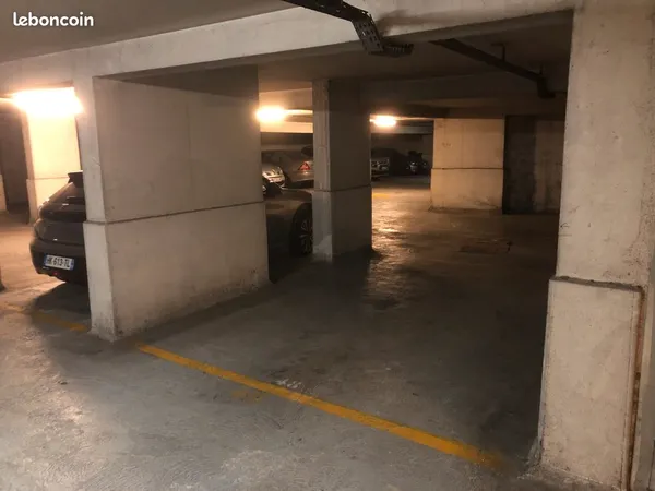 Loue place de parking