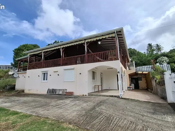 Villa 8 pièces 300 m²
