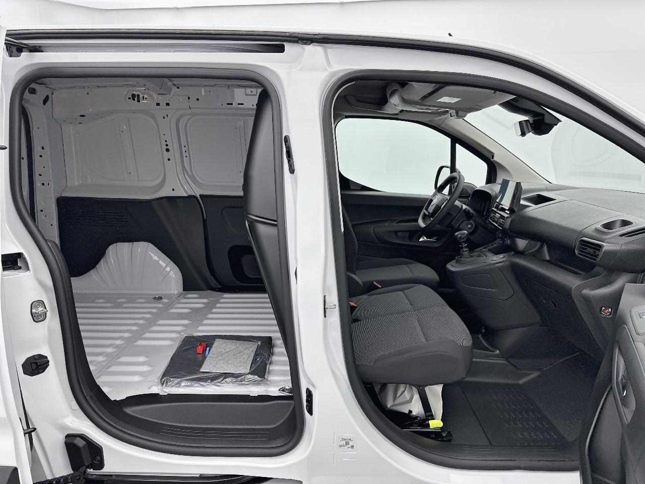 Citroën Berlingo van m diesel 100 ch manuelle — photo 11
