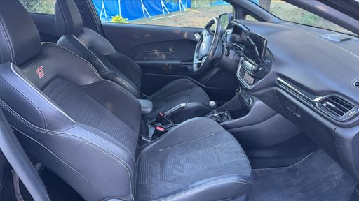 Ford Fiesta 1.5 EcoBoost 200 - St Plus – 2019 – 120277 km – Essence – Boîte Manuelle — photo 22