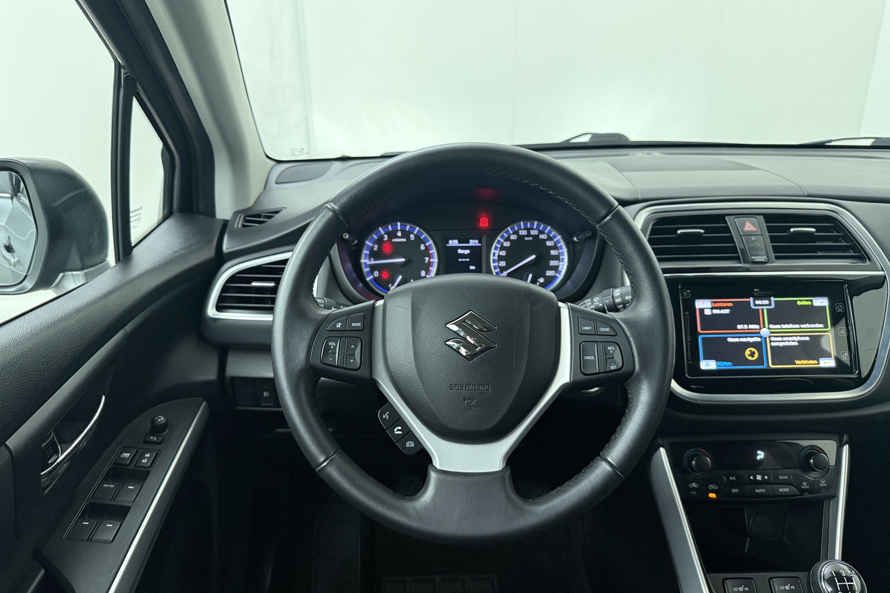 Suzuki SX4 S-Cross — photo 10