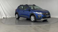 Dacia Sandero 1.0 TCe 90ch Stepway Confort -22 — photo 3