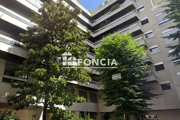 Garage et parking Location Paris 209€