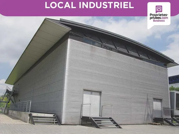 Secteur SAINTES - ENTREPOT , PARCELLE 800 M²