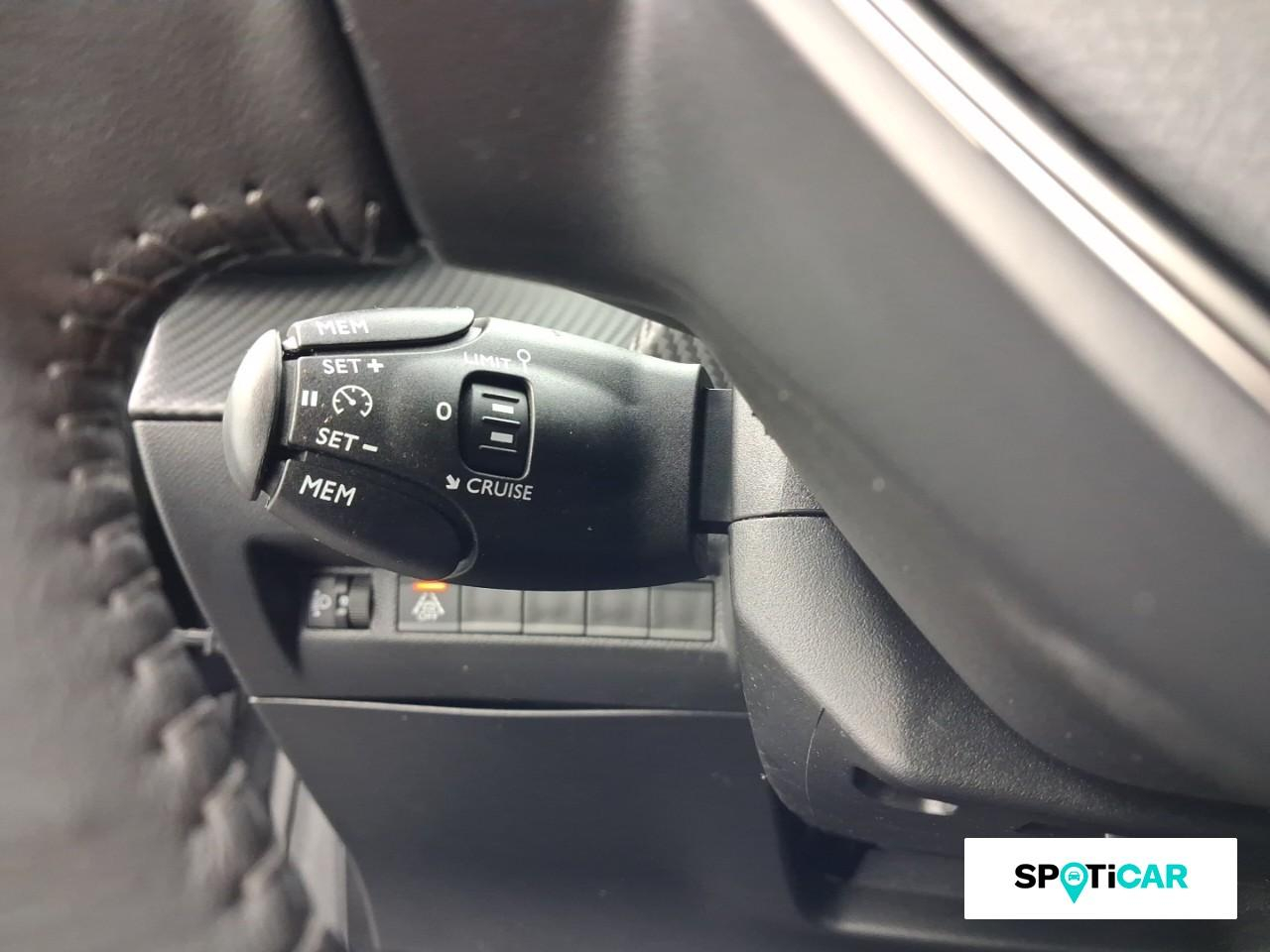 Peugeot 208 e-208 136ch style — photo 18