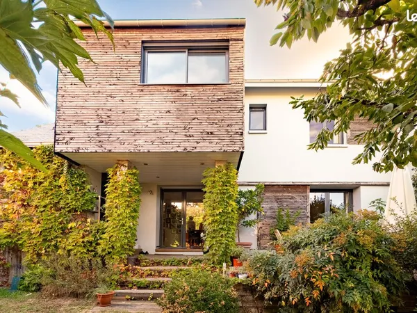 Maison 7 pièces 140 m²