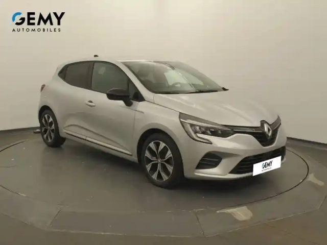 Renault Clio blue dci 100 — photo 23