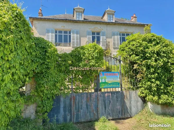 Maison 6 pièces 220 m²