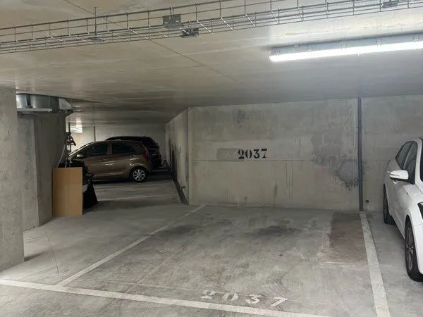 Place de parking spacieuse à louer