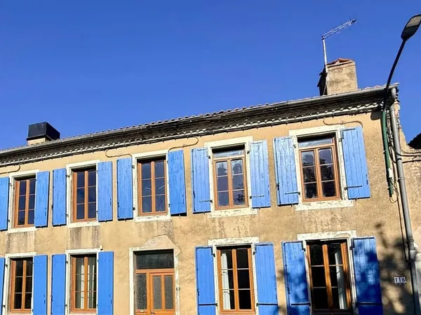 Maison 6 pièces 240 m²