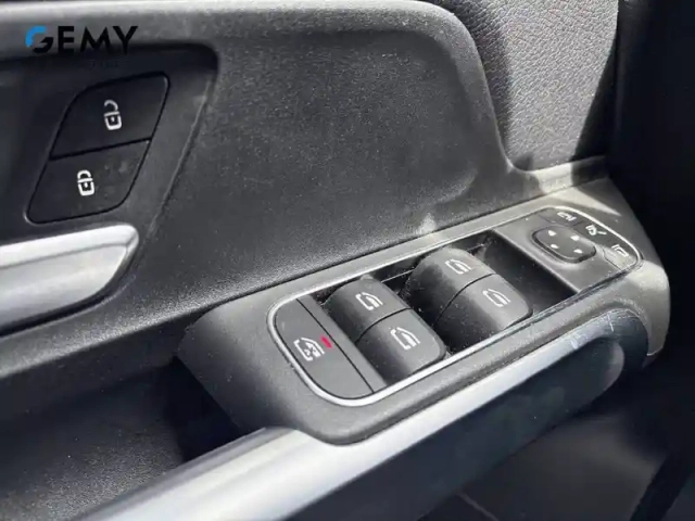 Mercedes Glb 200 d 8g-dct — photo 28