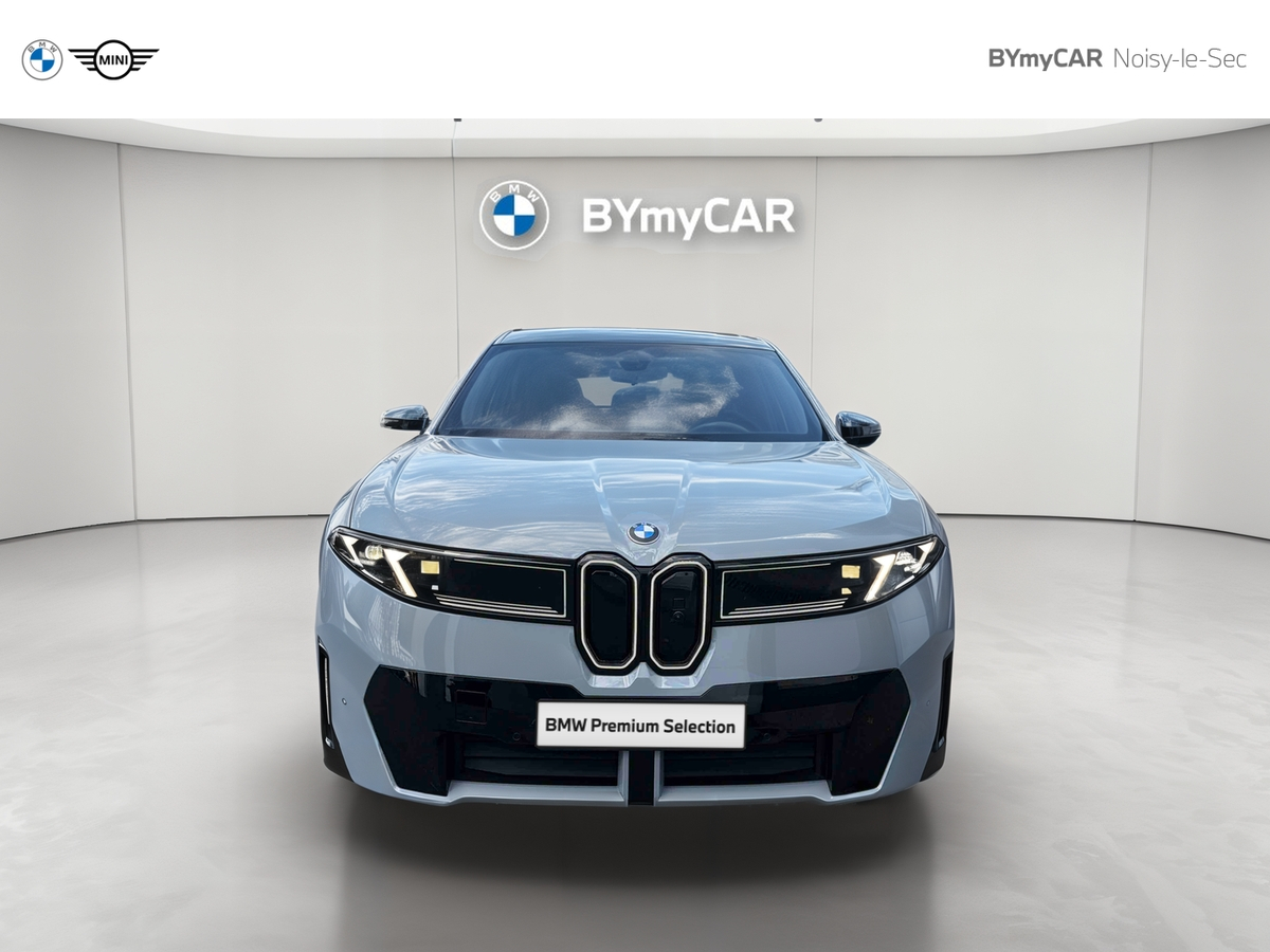 BMW iX3 50 xDrive — photo 8