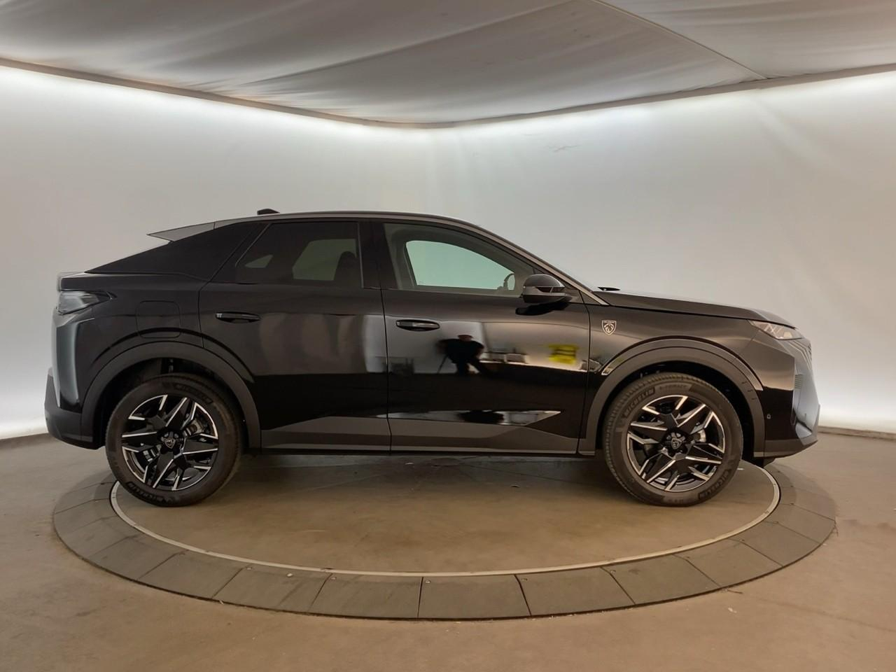Peugeot 3008 hybrid 145 e-dcs6 gt — photo 4