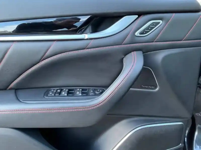 Maserati Levante 3.0 v6 350ch q4 gransport 270g 26cv — photo 11