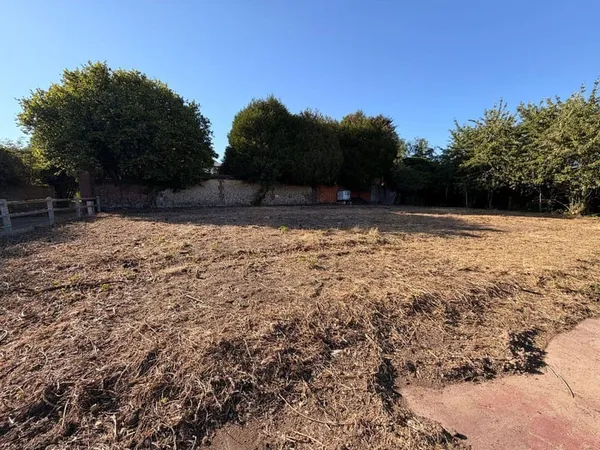 Terrain 1500 m²