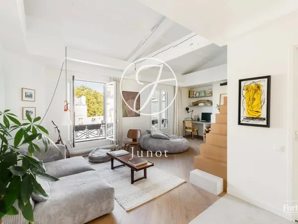 Paris 19e/10e - BOLIVAR / COLONEL FABIEN - Appartement - 3 pièces - 60,10m² Carrez - 80,6m² au sol -