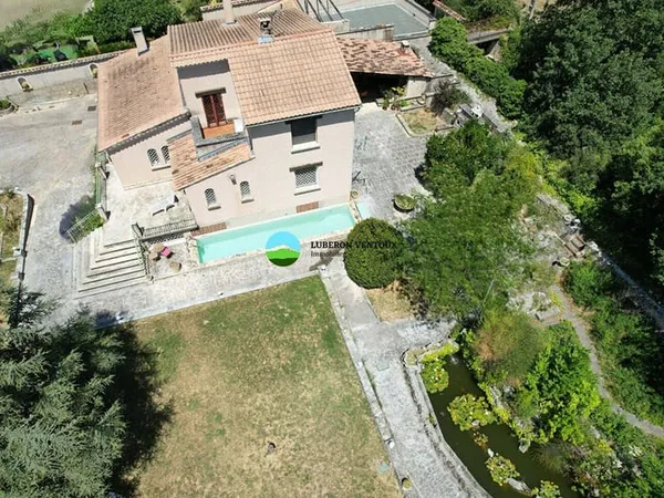 Maison 6 pièces 135 m²