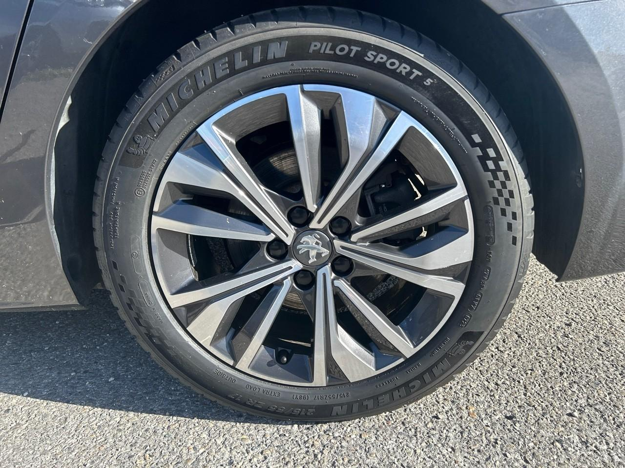 Peugeot 508 sw hybrid 225ch allure e-eat8 — photo 11