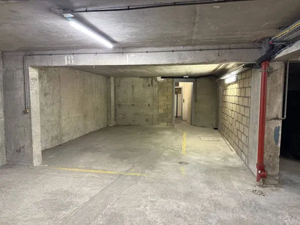 Parking 15 m²