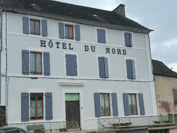 petit immeuble de 6 appartement loués bon état