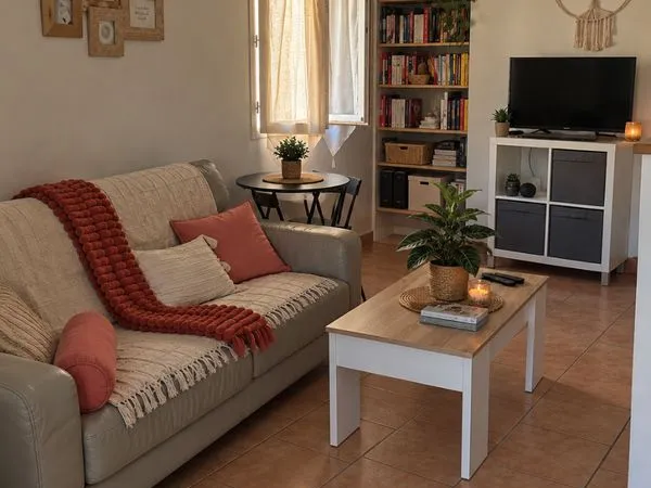 🏡 À louer : Appartement T2 au centre de Caumont-sur-Durance