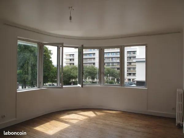 Grand T2 de 65m² en centre-ville (Triangle d'Or) Brest