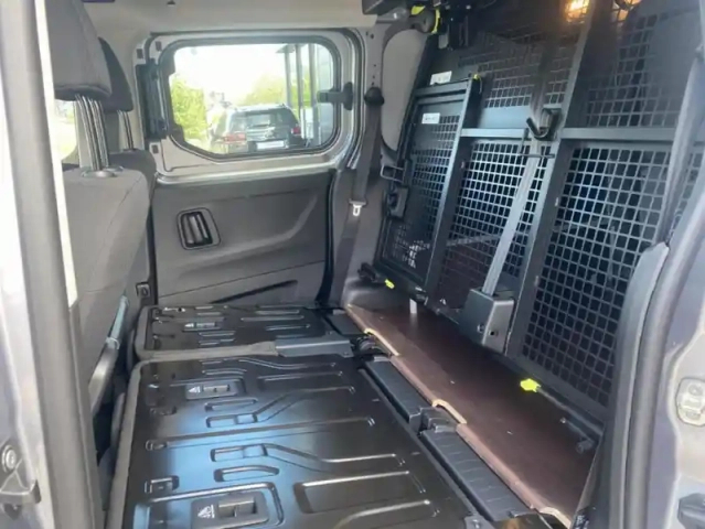 Peugeot Partner iii taille xl bdi 130 s&amp;s eat8 cab app — photo 16