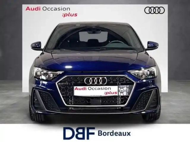 Audi A1 30 tfsi 116 ch s tronic 7 s line — photo 7