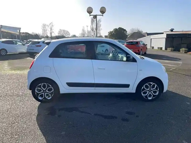 Renault Twingo iii e-tech — photo 6