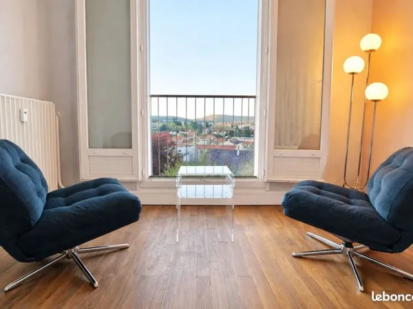 Appartement T1 bis lumineux avec vue exceptionnelle, garage fermé et cave - Clermont-Ferrand