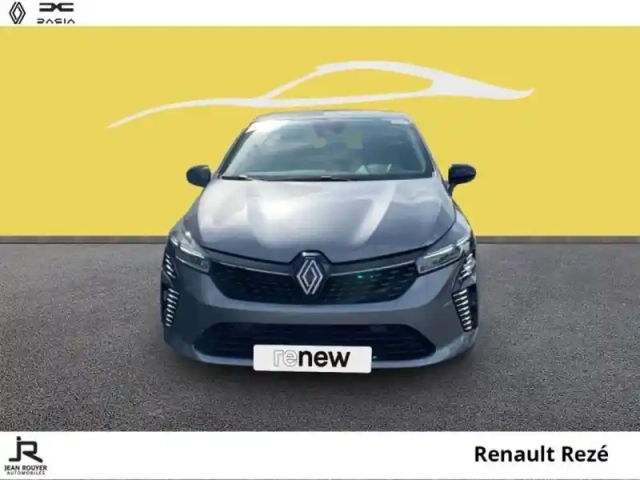 Renault Clio 1.5 blue dci 100ch evolution - 24 — photo 10