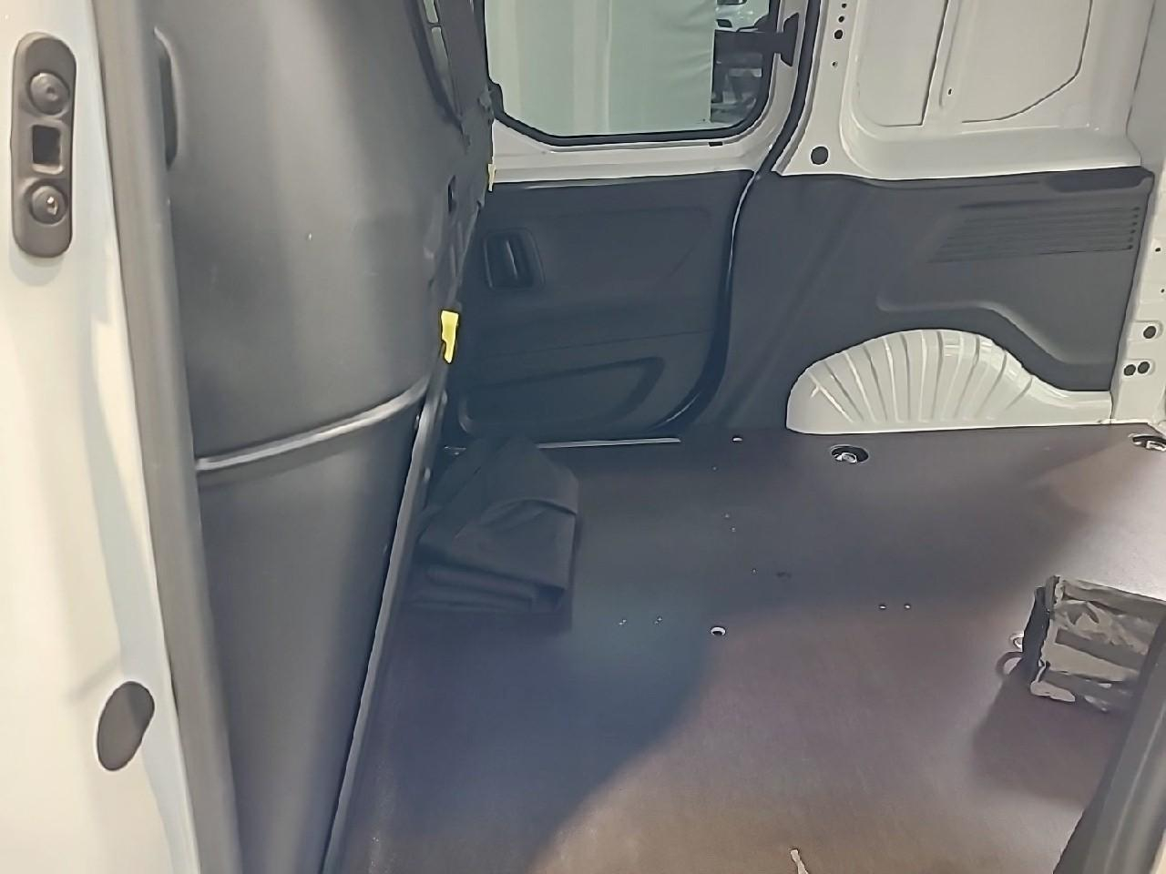 Peugeot Partner fourgon m 950 kg bluehdi 130 s&s eat8 — photo 13