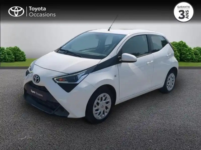 Toyota Aygo 1.0 vvt-i 72ch x-play 5p my20 — photo 1