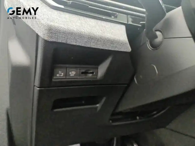 Peugeot 3008 electrique 210 ch 73 kwh — photo 17