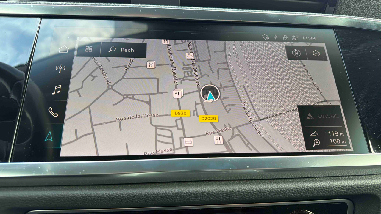 Audi Q3 35 TDI 150 ch S tronic 7 — photo 12