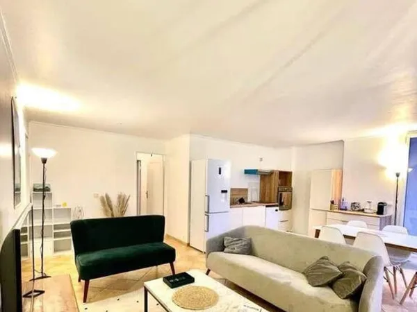 Chambre dans une colocation 105 m² Champs-Sur-Marn