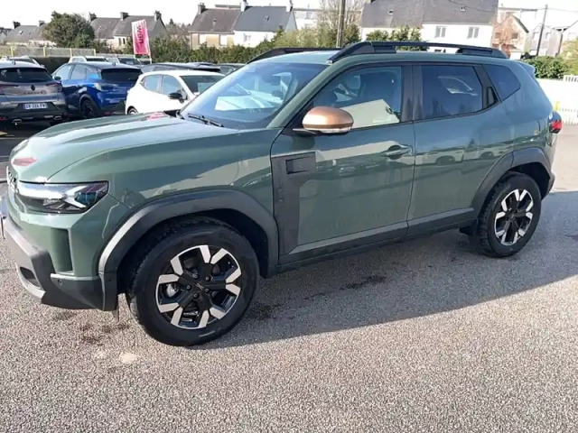 Dacia Duster hybrid 140