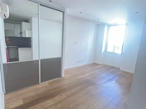 Vends T2 Bandol centre-ville