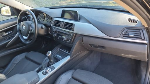 BMW Serie 3 316 d 116 - Modern – 2013 – 140456 km – Diesel – Boîte Manuelle — photo 20