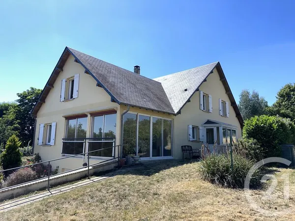 Maison 6 pièces 403 m²