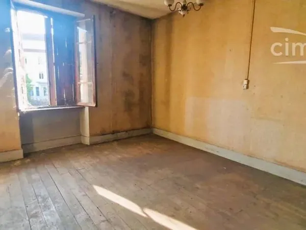 Immeuble 105 m²
