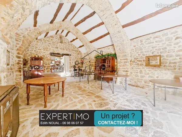 Maison 10 pièces 852 m²