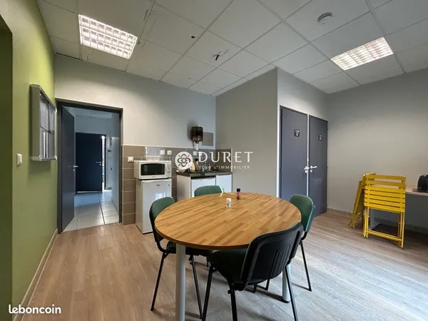 Bureaux 228 m² Les Herbiers