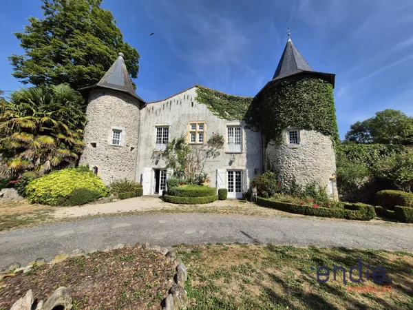Château 23 pièces 752 m²