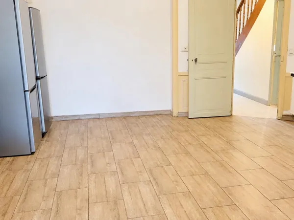 Grande maison 6 /8chambres proche gare