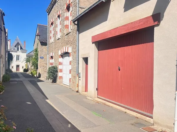 Parking/Garage 111 m²