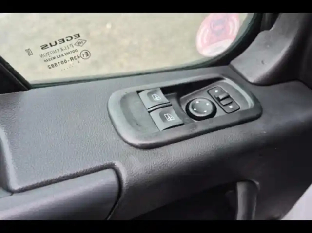 Renault Master plancb f3500 l3h1 2.3 blue dci 145ch confort eurovi — photo 8