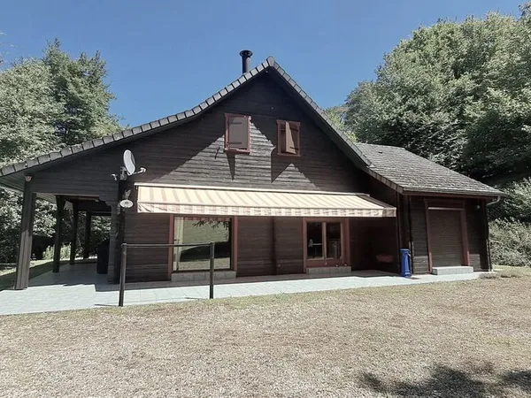 Maison bois massif 5 pièces 150m² sur grand terrain au calme