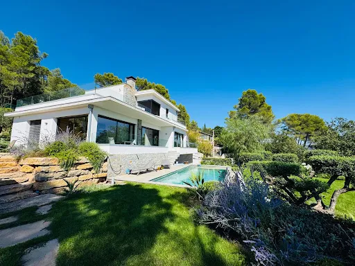 Villa 4 pièces 167 m²