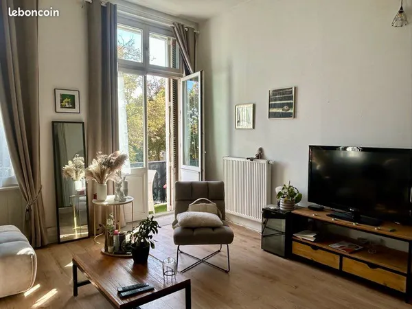 Colmar centre - Charmant T2 meublé de 50 m² avec balcon sur le parc